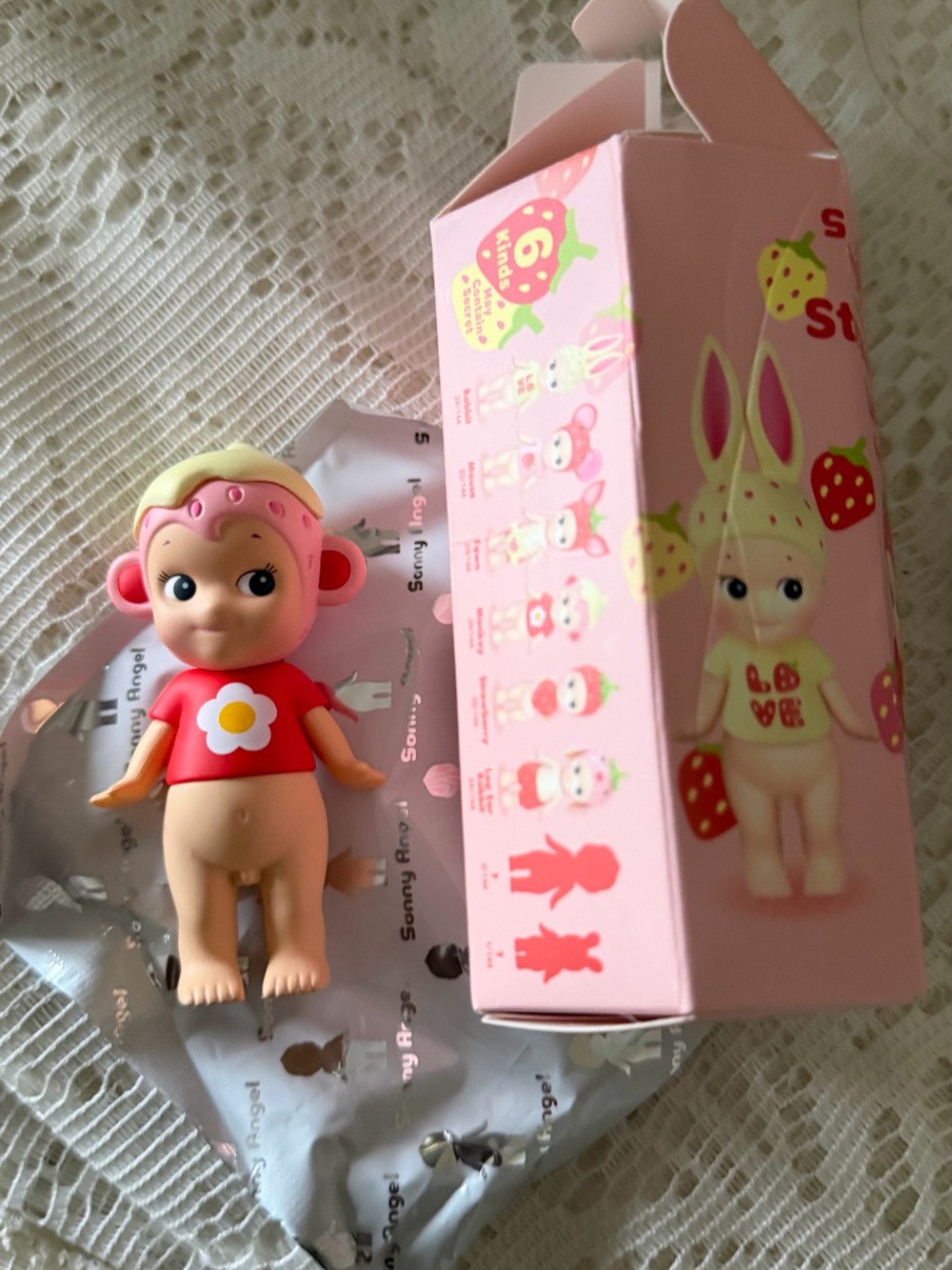 sonny angel strawberry love series - monkey